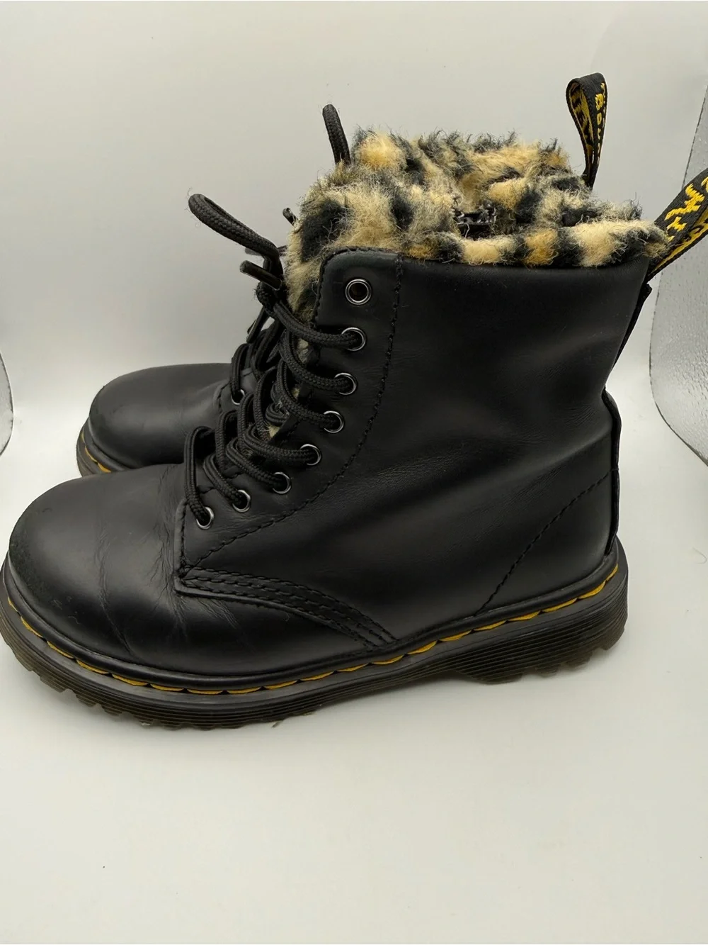 Dr.Martens Black Leather Lace-Up Boots with Leopard Fur Lined Girls 10
